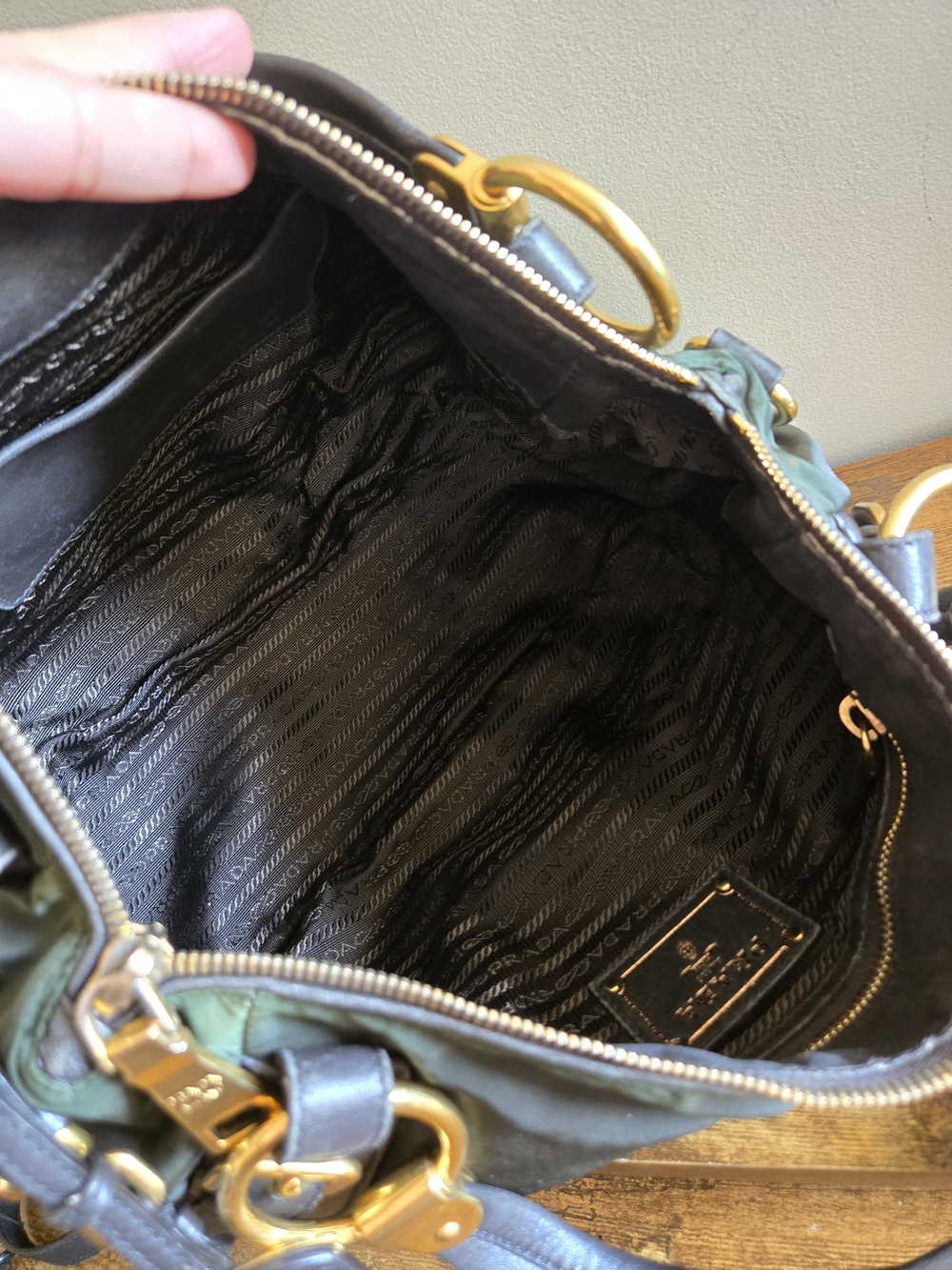 ❗️sold❗️Prada Black Soft Leather Shoulder Bag - Picture 7 of 16